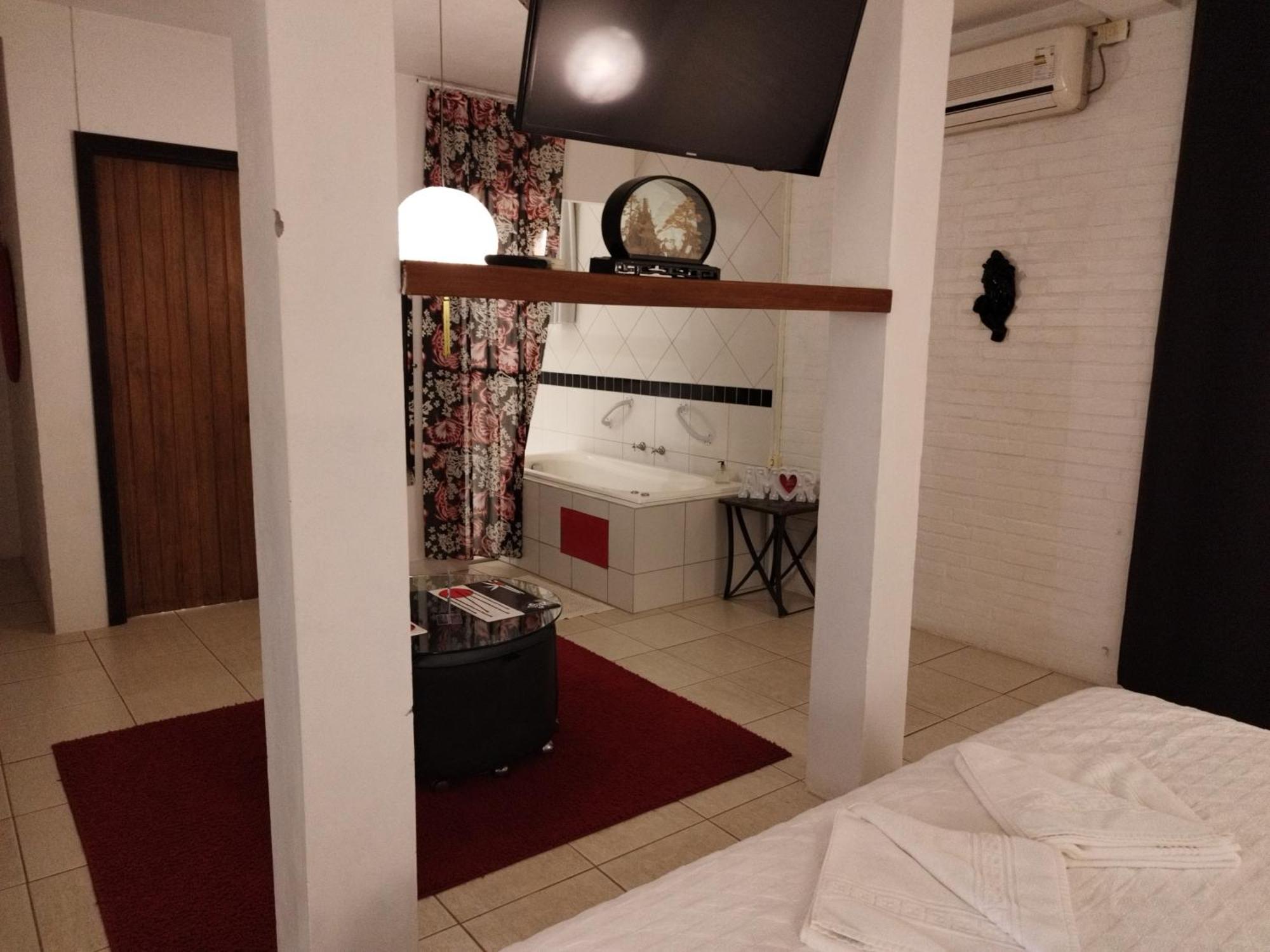 Hotel Spazio Ivoti エクステリア 写真